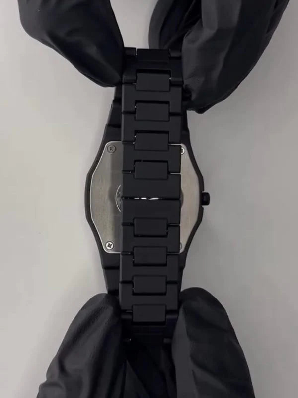 Black Aura Quartz Watch – Stylish Analog Watch for Men & Boys